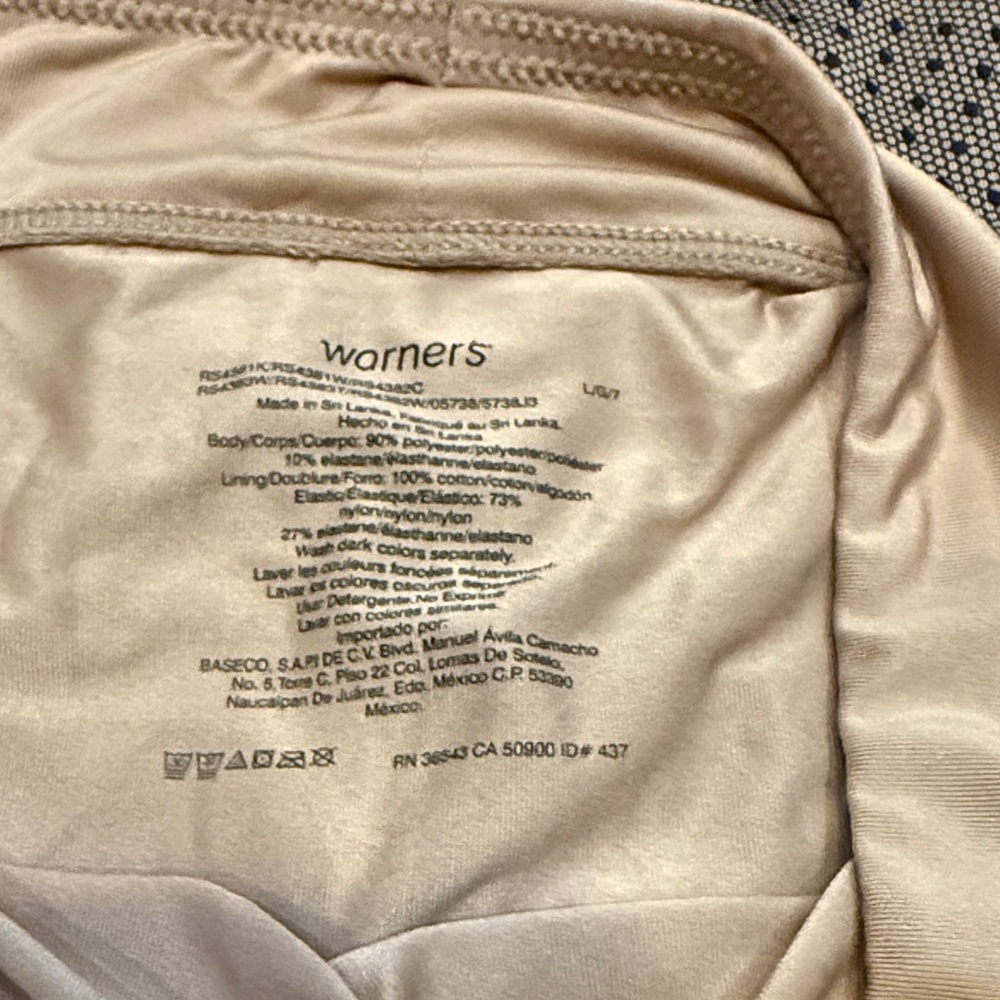 NWOT-Warner's 3 Pack of High Waisted Briefs in Neutral Colors - Picture 2 of 2